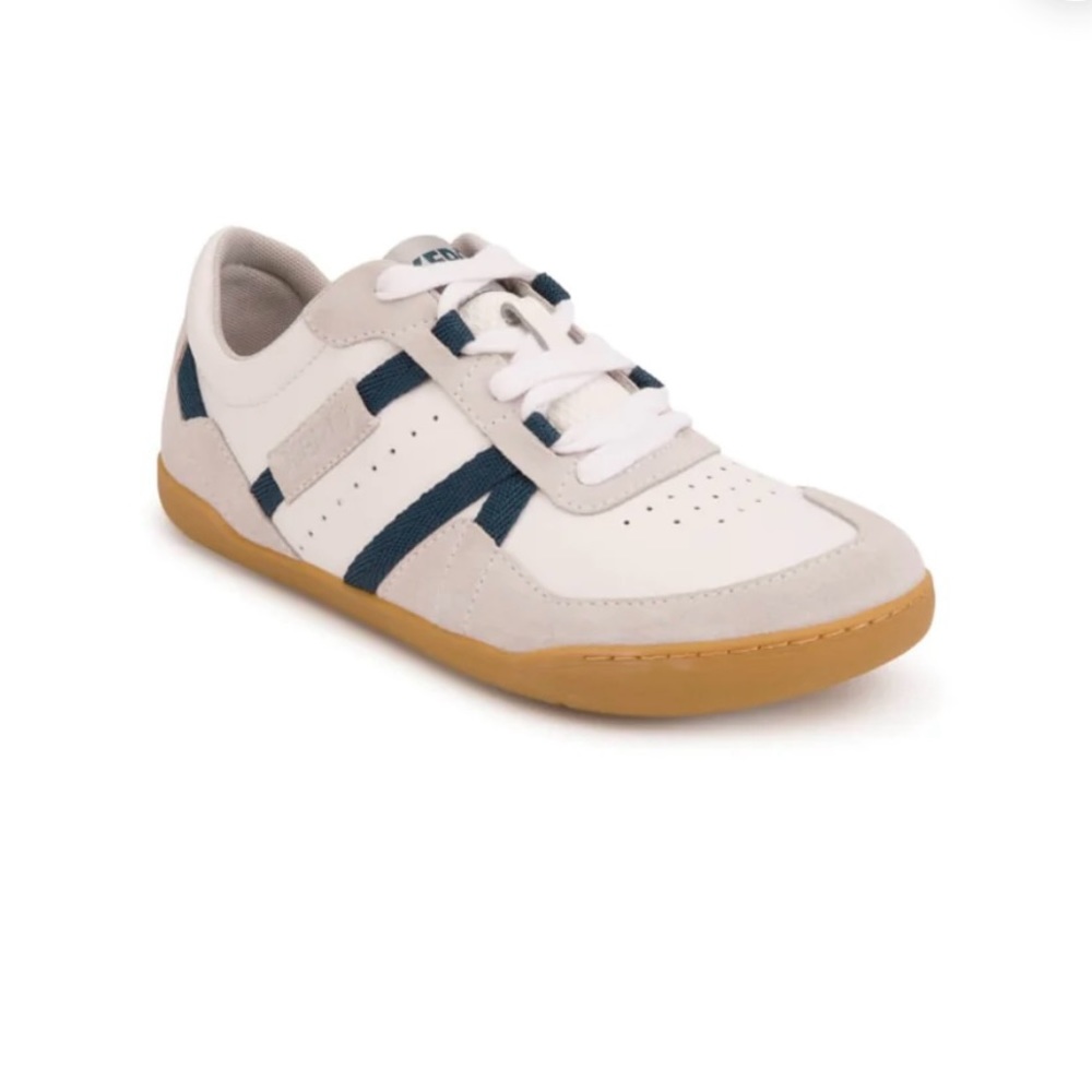 Women’s Xero Kelso, size 6